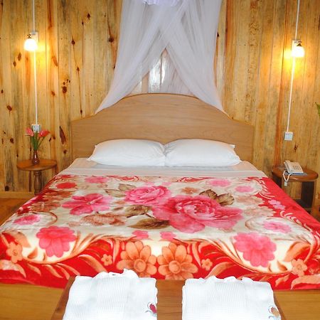 Golden Island Cottages Thale U Hotel Ywama Eksteriør billede