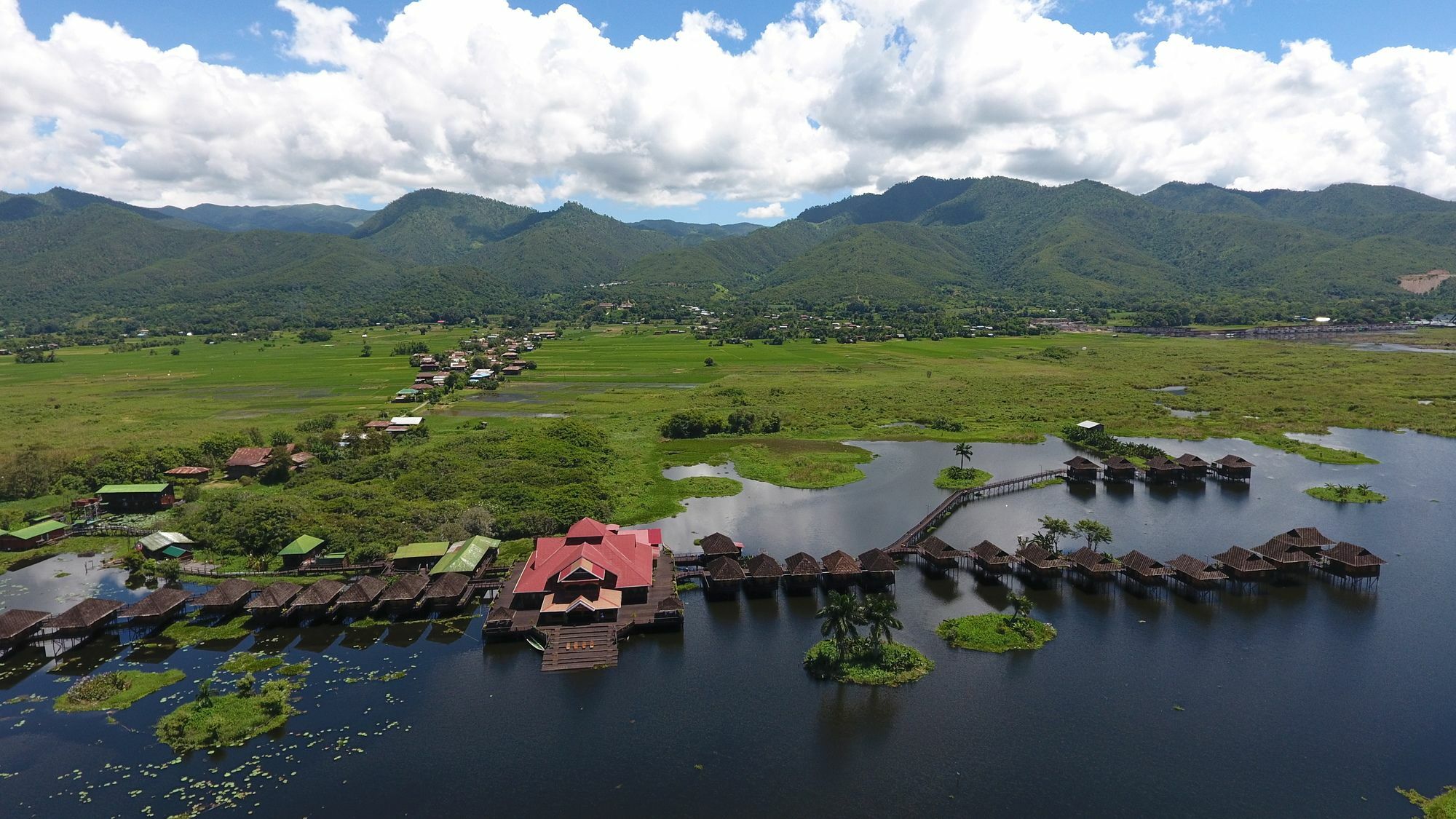 Golden Island Cottages Thale U Hotel Ywama Eksteriør billede