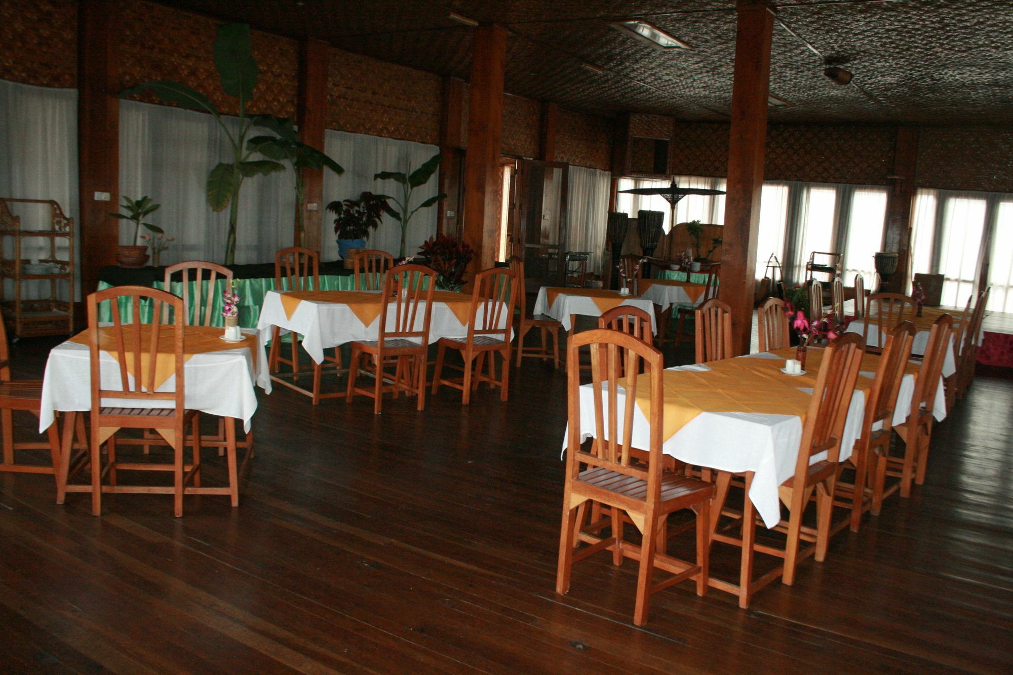 Golden Island Cottages Thale U Hotel Ywama Eksteriør billede