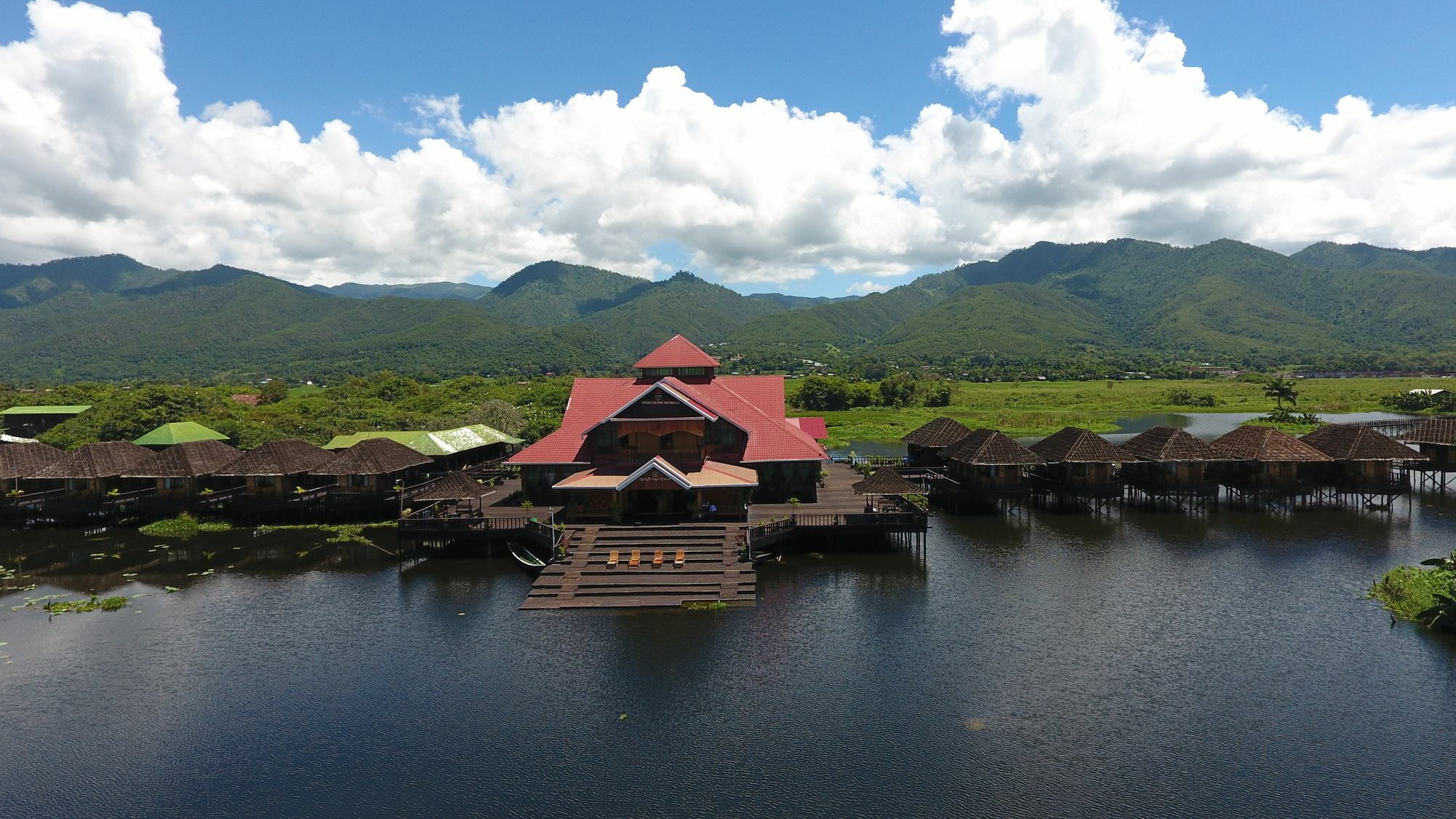 Golden Island Cottages Thale U Hotel Ywama Eksteriør billede